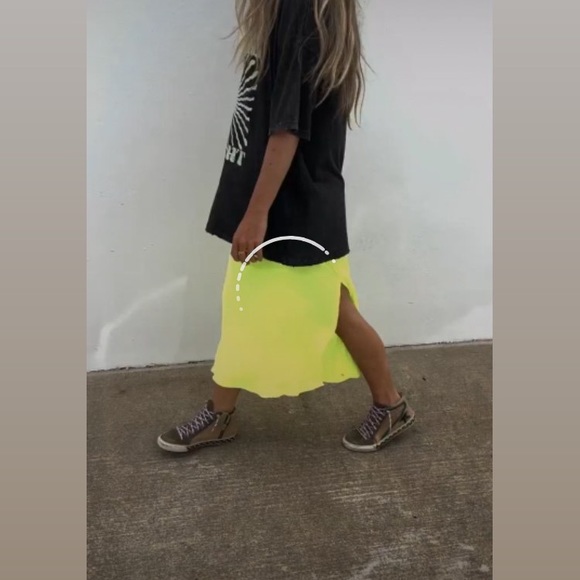 LIVE SHOW NOTIFICATION: LIKE THIS LISTING TO GET NOTIFIED WHEN I GO LIVE🤍 - Picture 15 of 16